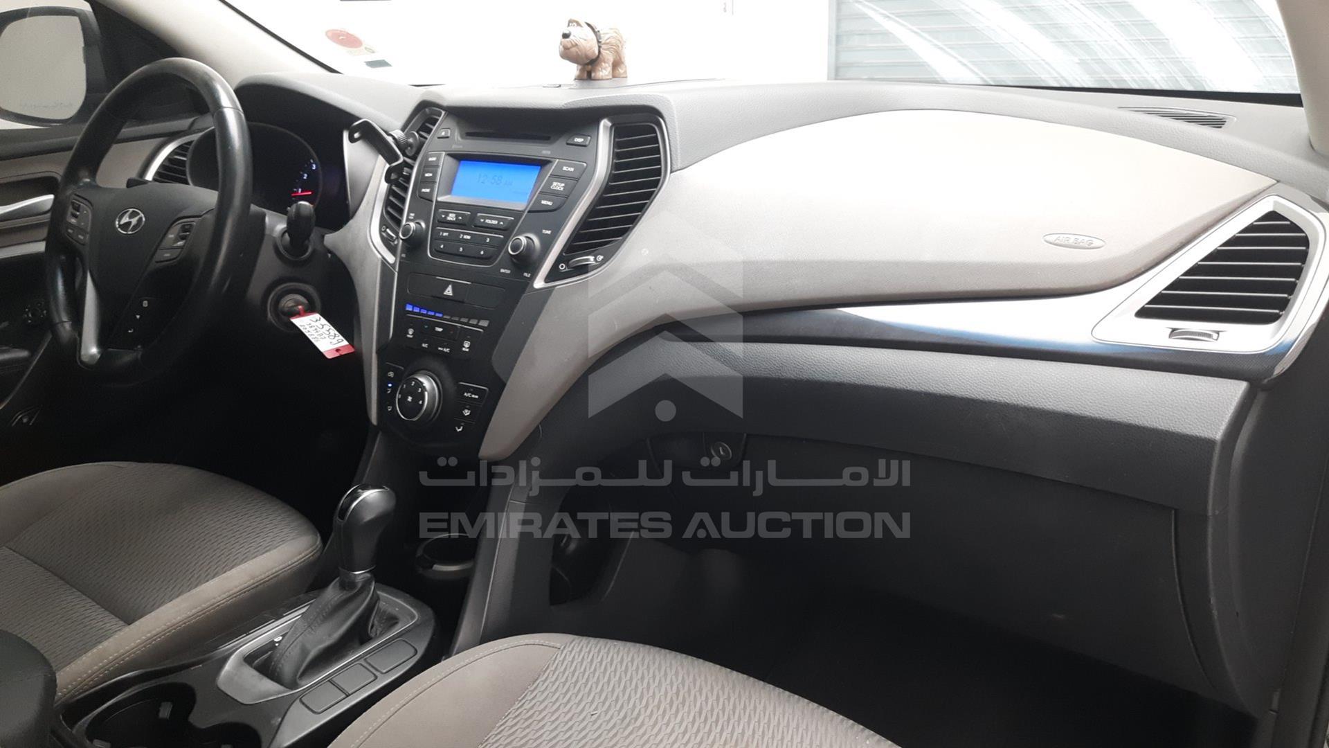 2015 HYUNDAI SANTA FE VIN: KMHST81C4FU435589