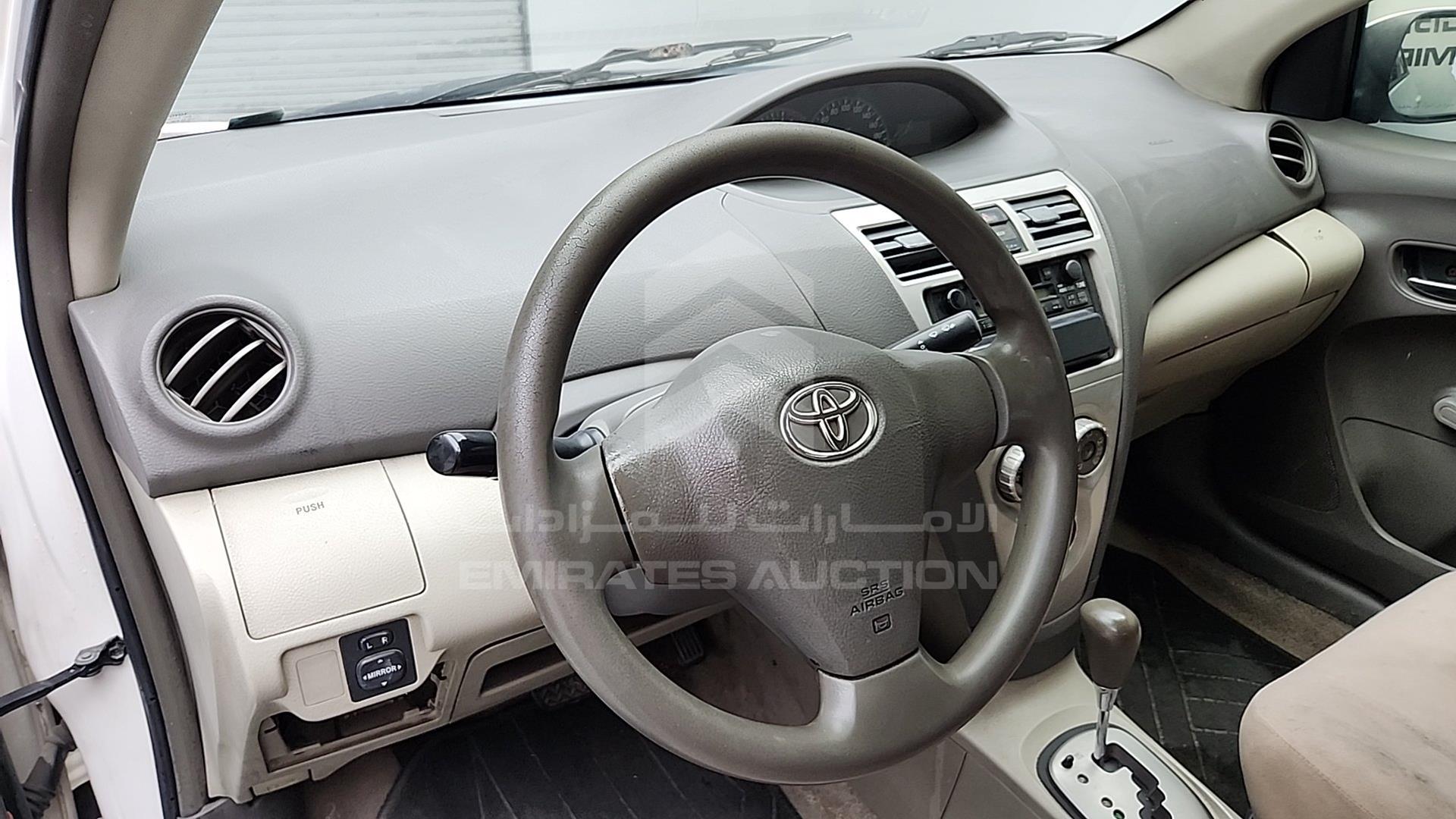2009 TOYOTA YARIS VIN: JTDBW923294025975