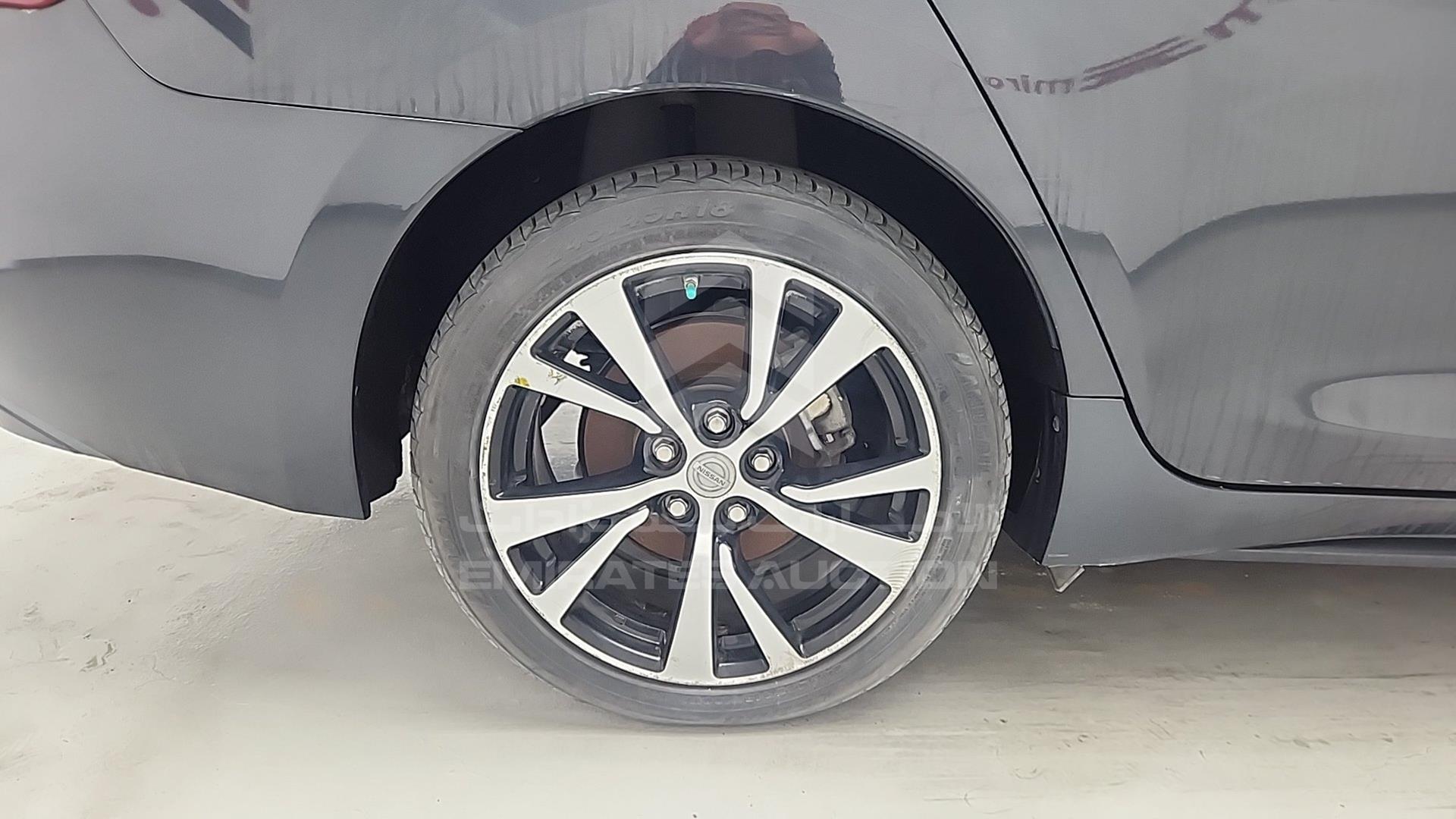 2018 NISSAN MAXIMA VIN: 1N4AA6AP2JC381064