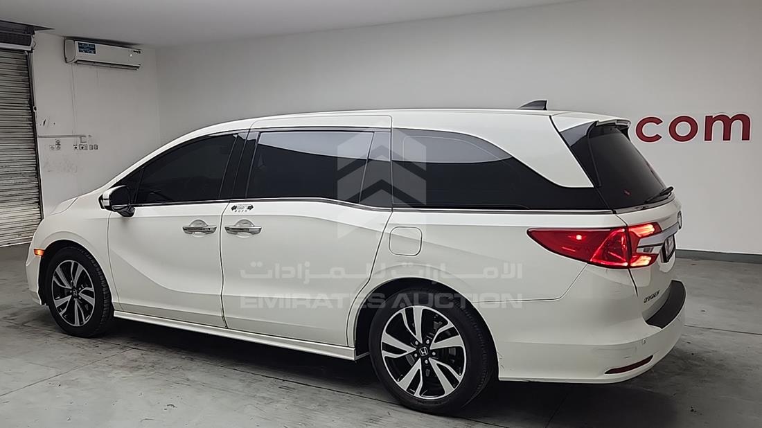 2019 Honda Odyssey — Rear Left Angle — Photo 6