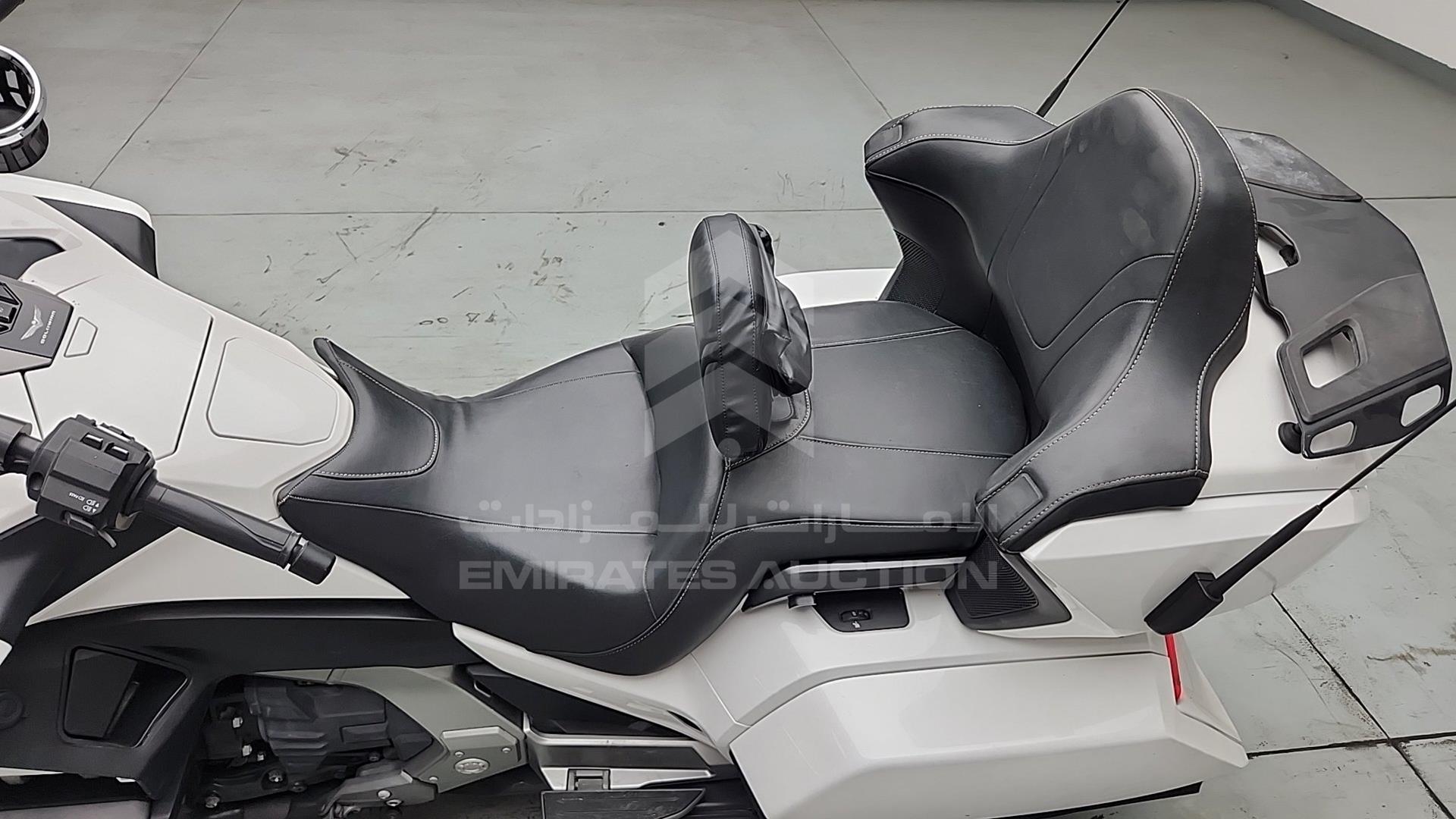 2018 HONDA GL 1800 VIN: JH2SC7959JK003144
