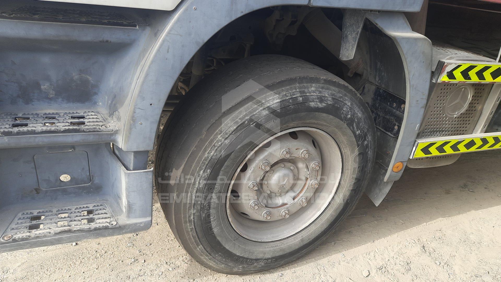 2008 MERCEDES ACTROS VIN: WDAKHCAA28L307533