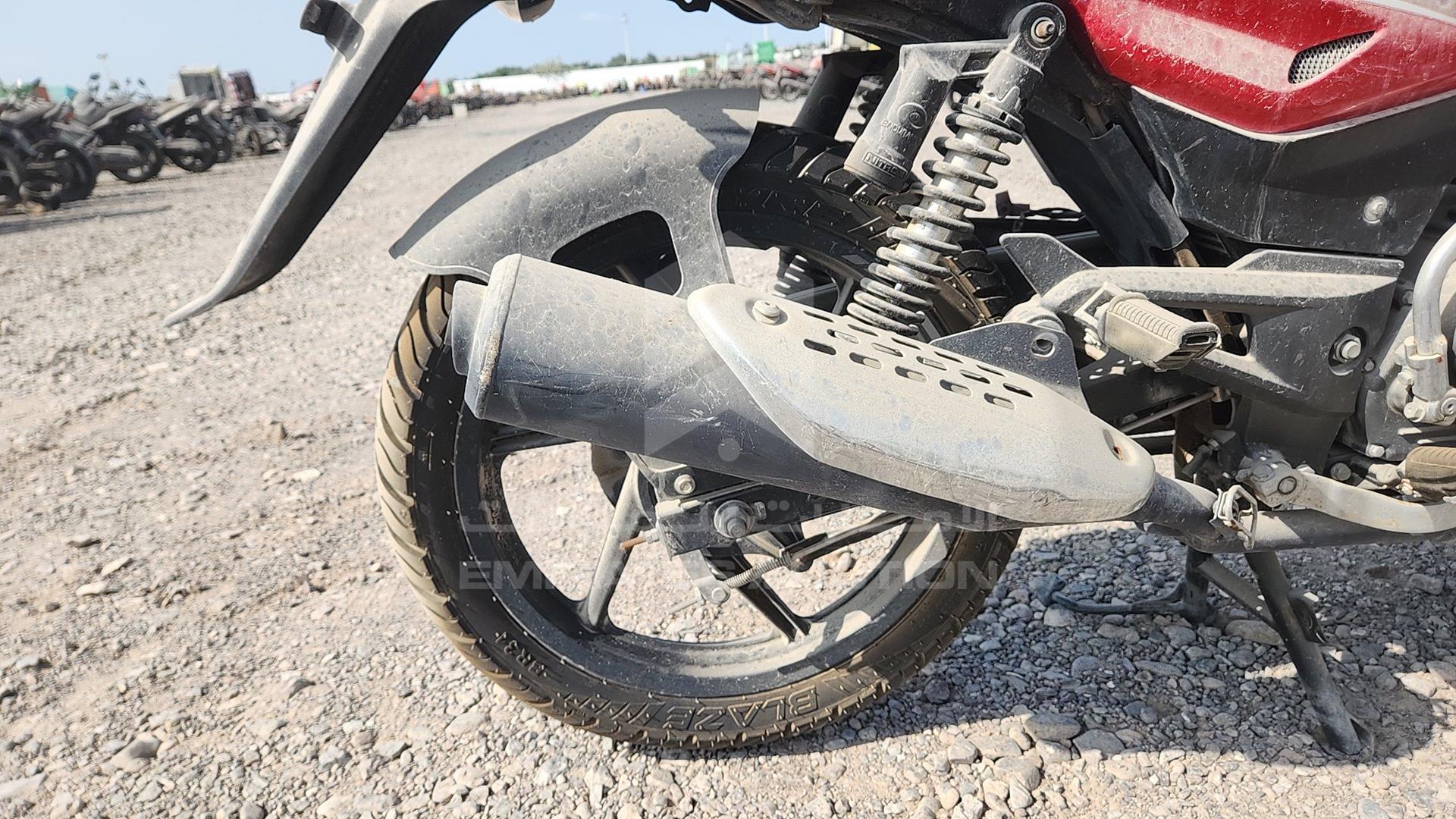 0 BAJAJ PULSAR VIN: MD2A11CX6LCE59856