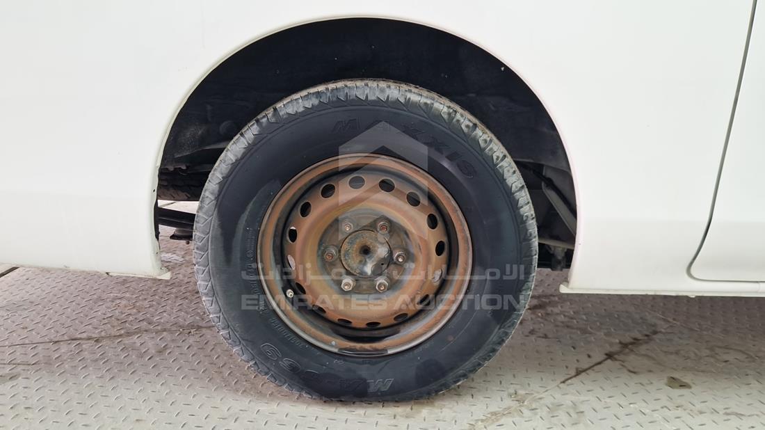 2020 Nissan Urvan — Rear Right Tyre — Photo 23