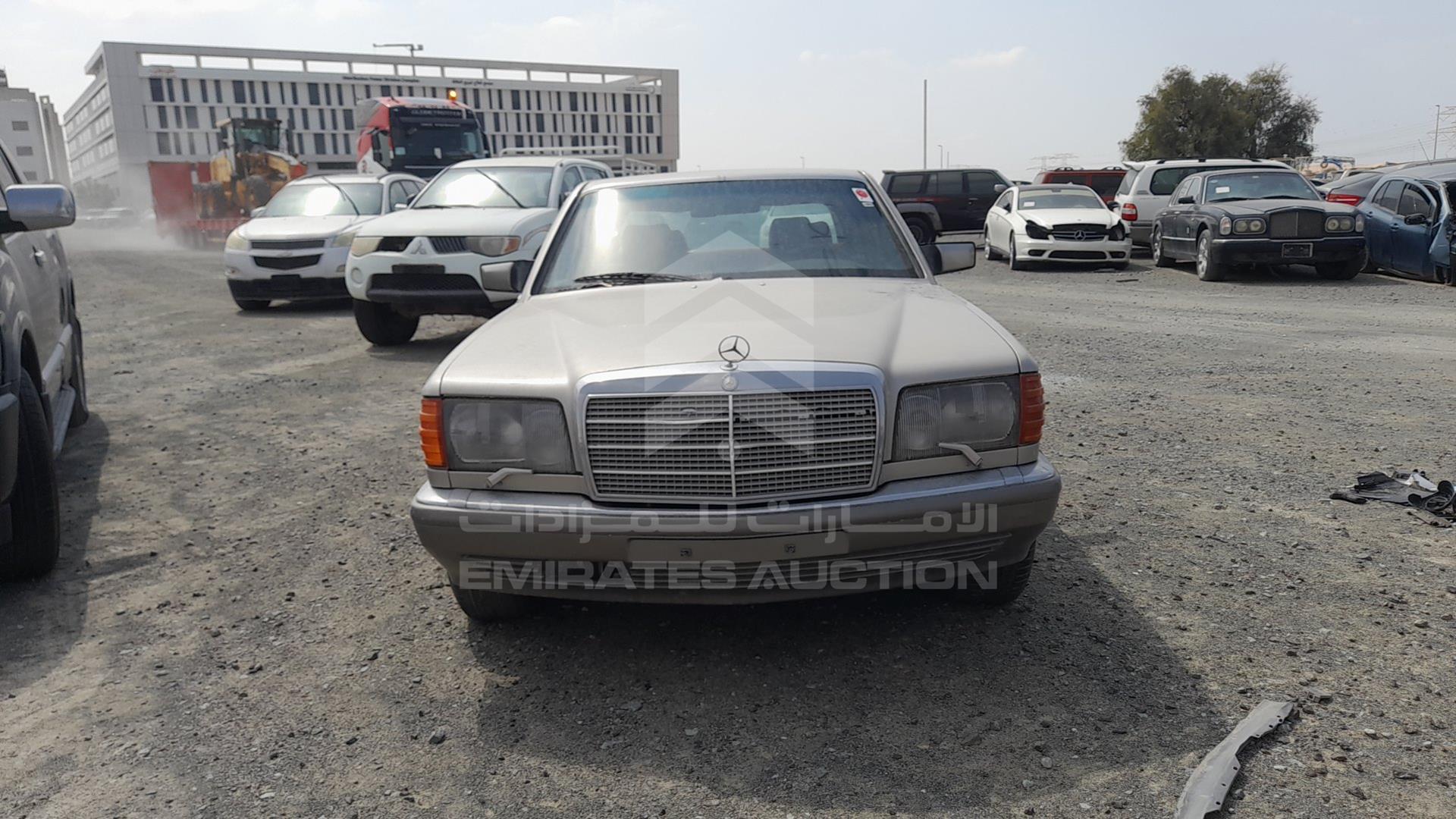 1987 MERCEDES SEL 560 VIN: WDB1260391A372756