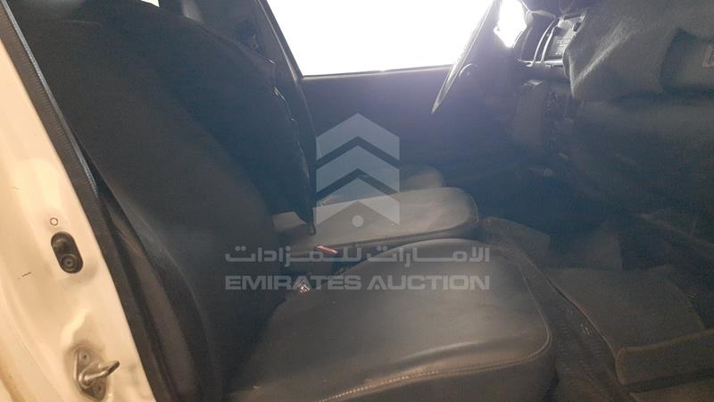 JTGJX02P1E0061717 Auction: EmiratesAuction Lot: 409501 JTGJX02P1E0061717 Toyota Hiace 2014 WHITE Photo 21