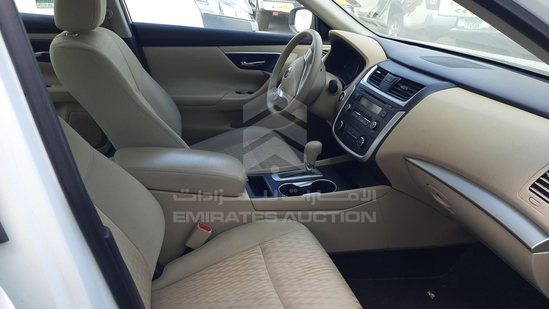 2018 NISSAN ALTIMA VIN: 1N4AL3A9XJC276105