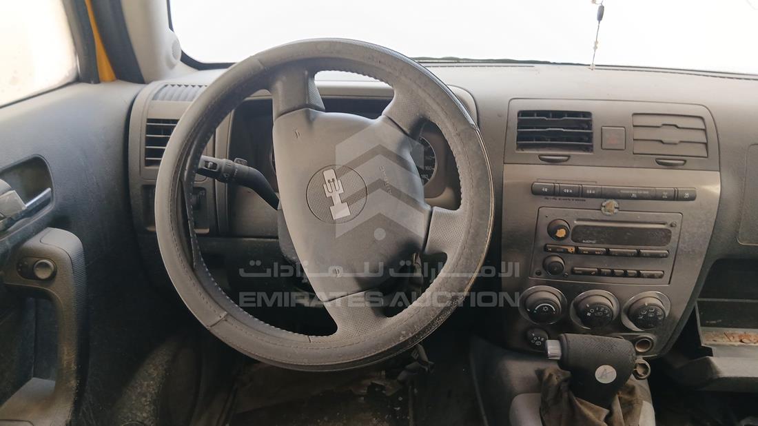 هامر اتش 3 2006 — التحكمات في عجلة القيادة — صورة 13