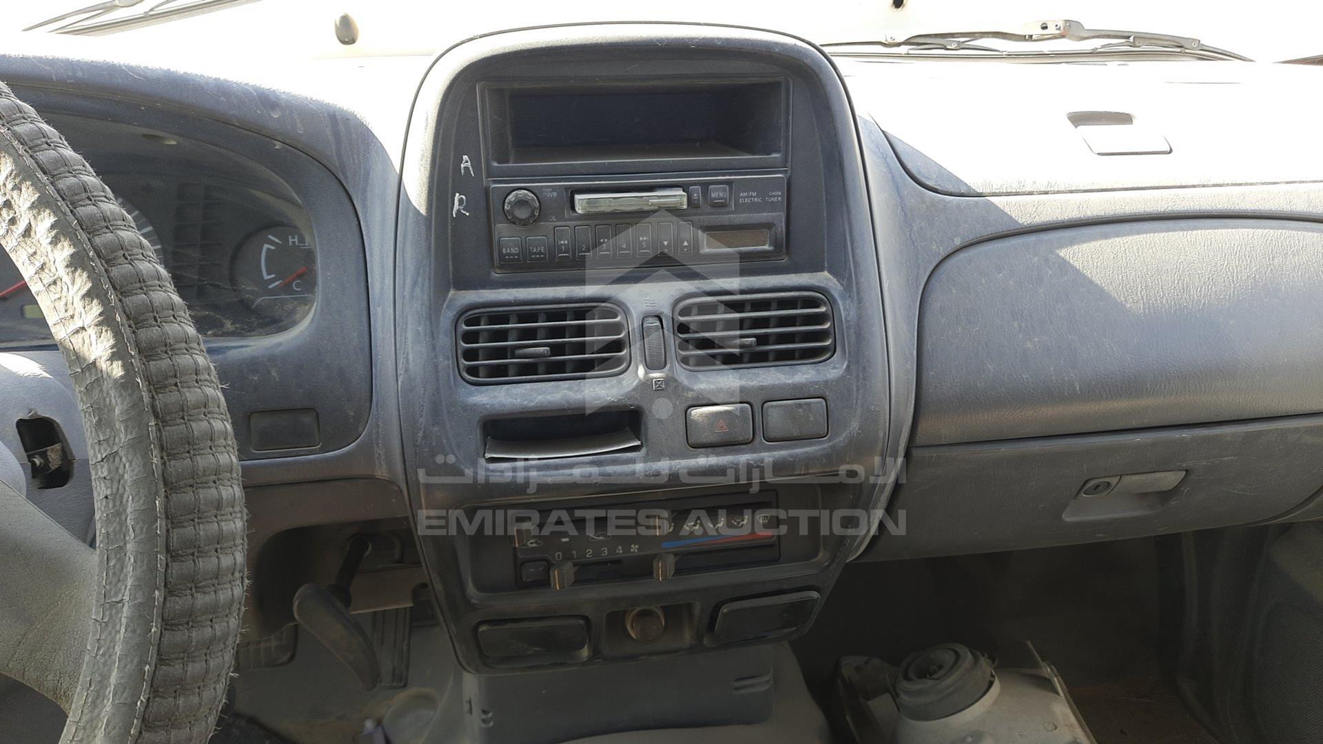 2005 NISSAN PICKUP VIN: JN6DD23S35X170590