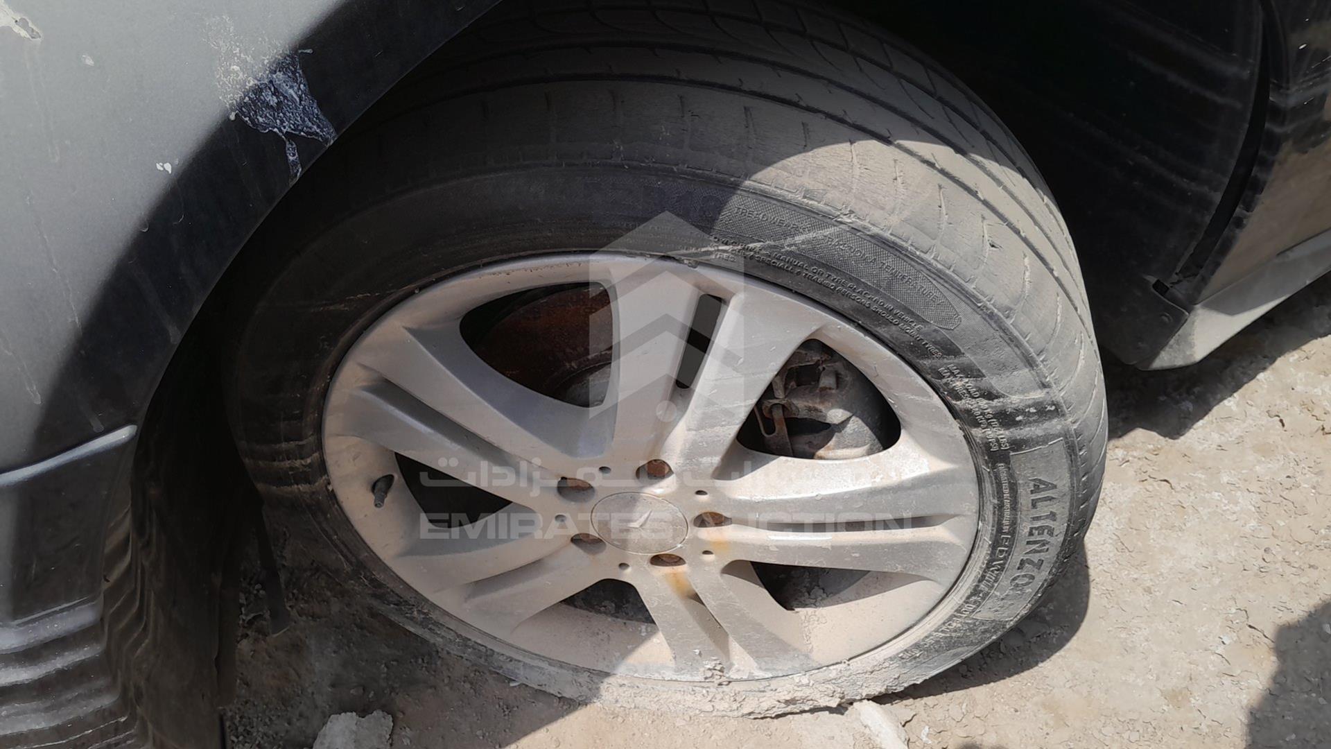 0 MERCEDES R 280 VIN: WDCCB54E79A094275