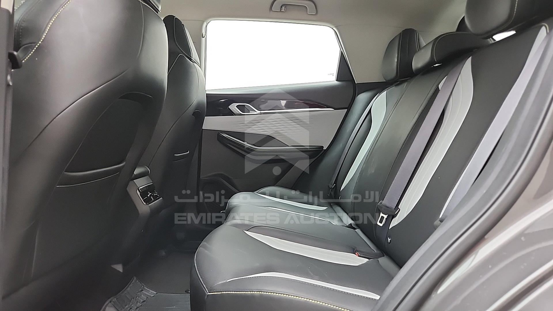 2024 GEELY COOLRAY VIN: LB3762KZXRX506532