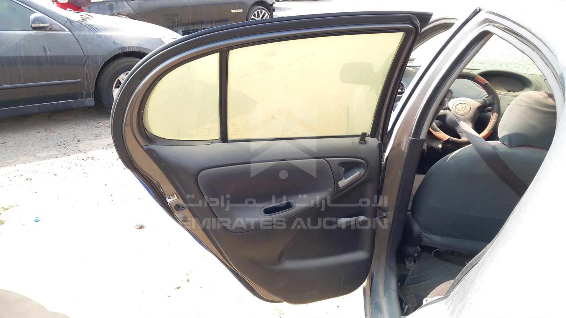 2005 TOYOTA ECHO VIN: JTDBW133050069233