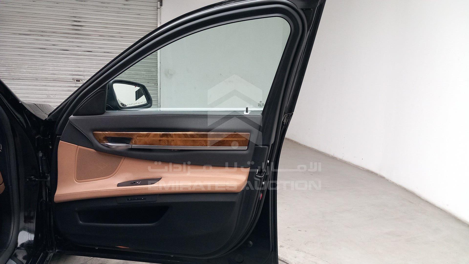 2014 BMW 730 VIN: WBAYE2104ED304802