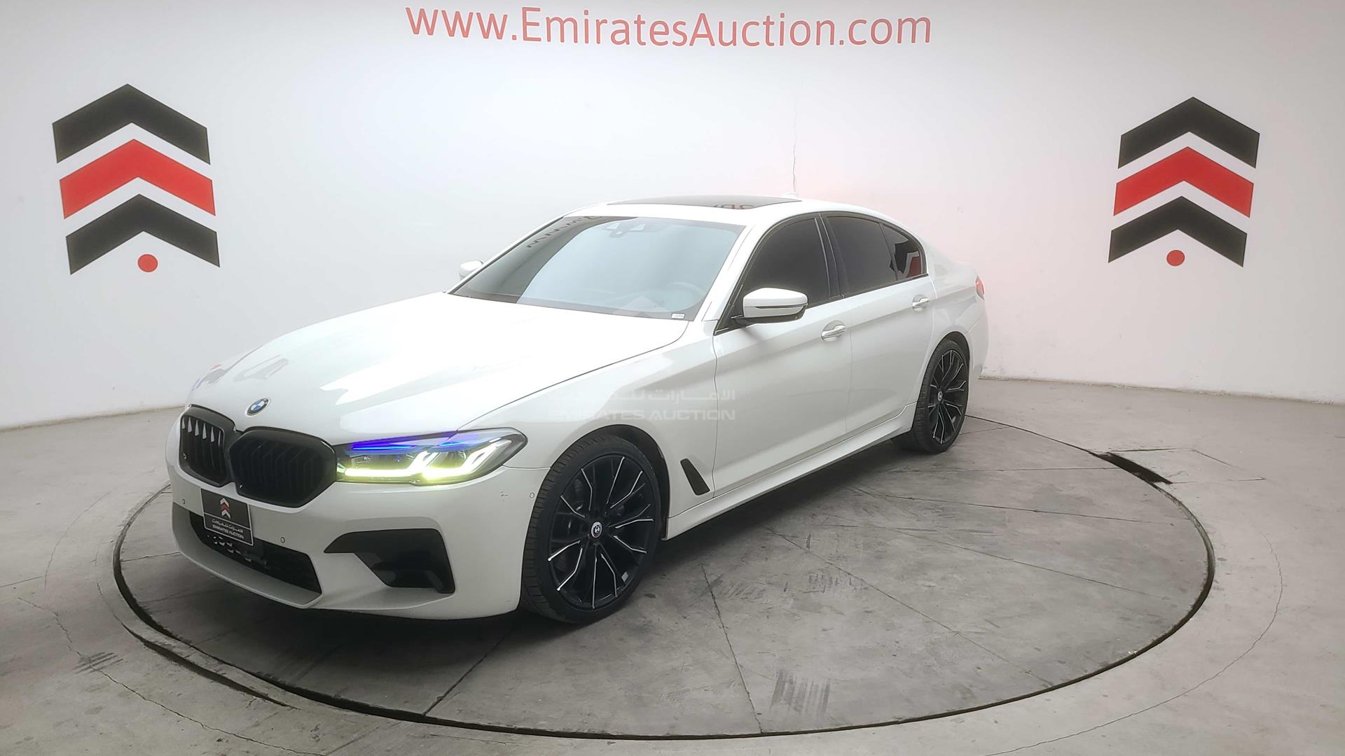 2018 BMW 530 VIN: WBAJA5105JG876579