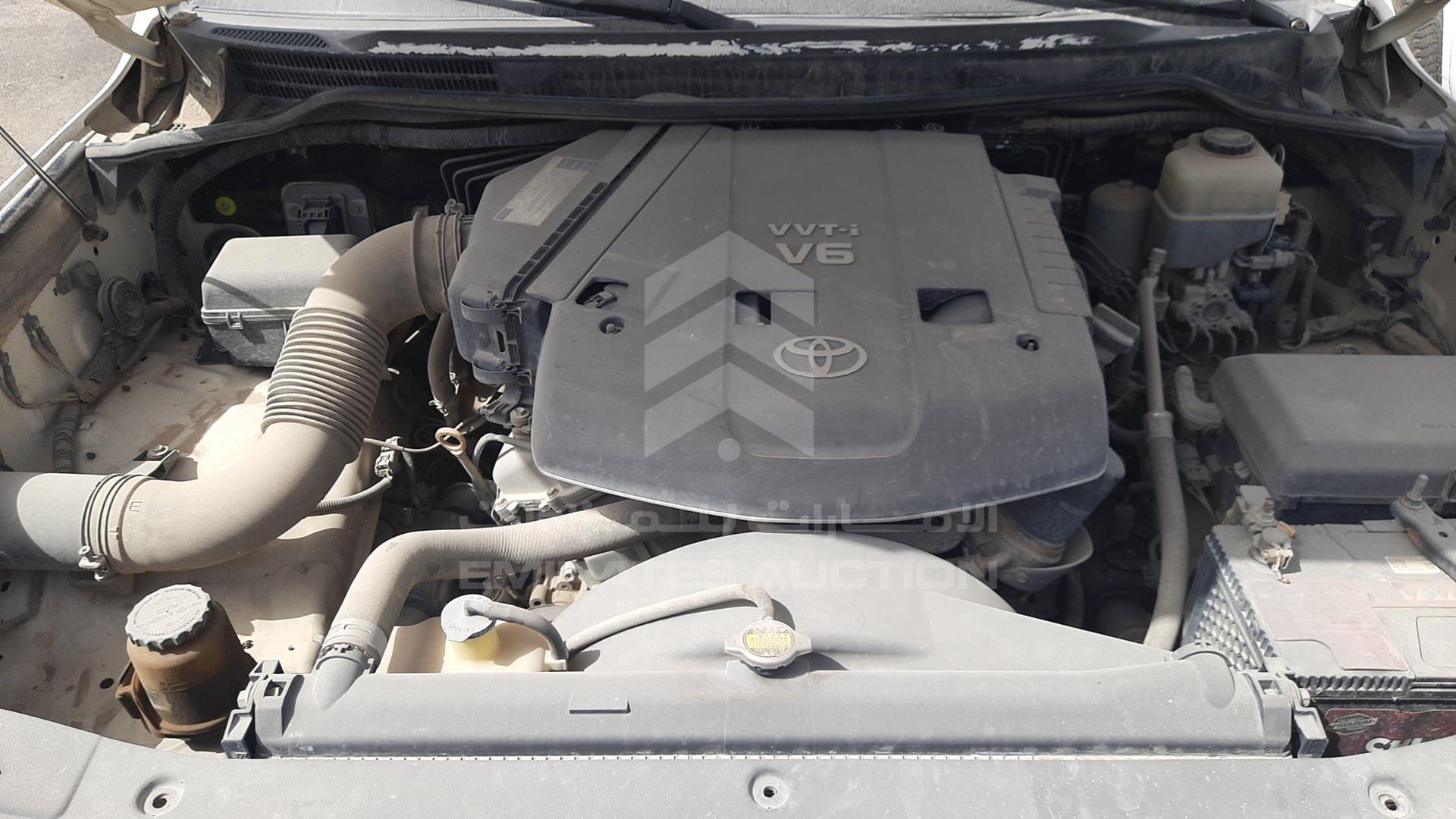 2011 TOYOTA LAND CRUISER VIN: JTMDU09J9B4034810