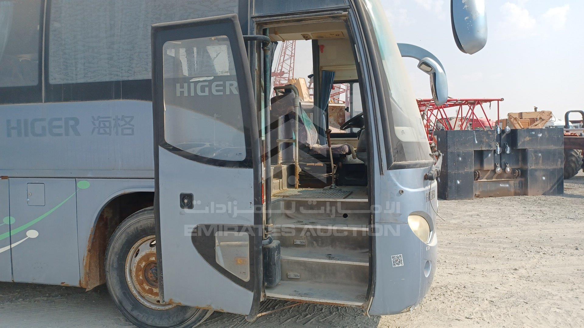 2010 HIGER BUS VIN: LKLR1FSD1AB537463