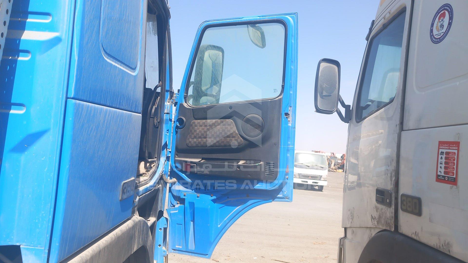 1999 VOLVO FH 12 VIN: YV2A4B2A0XB209964