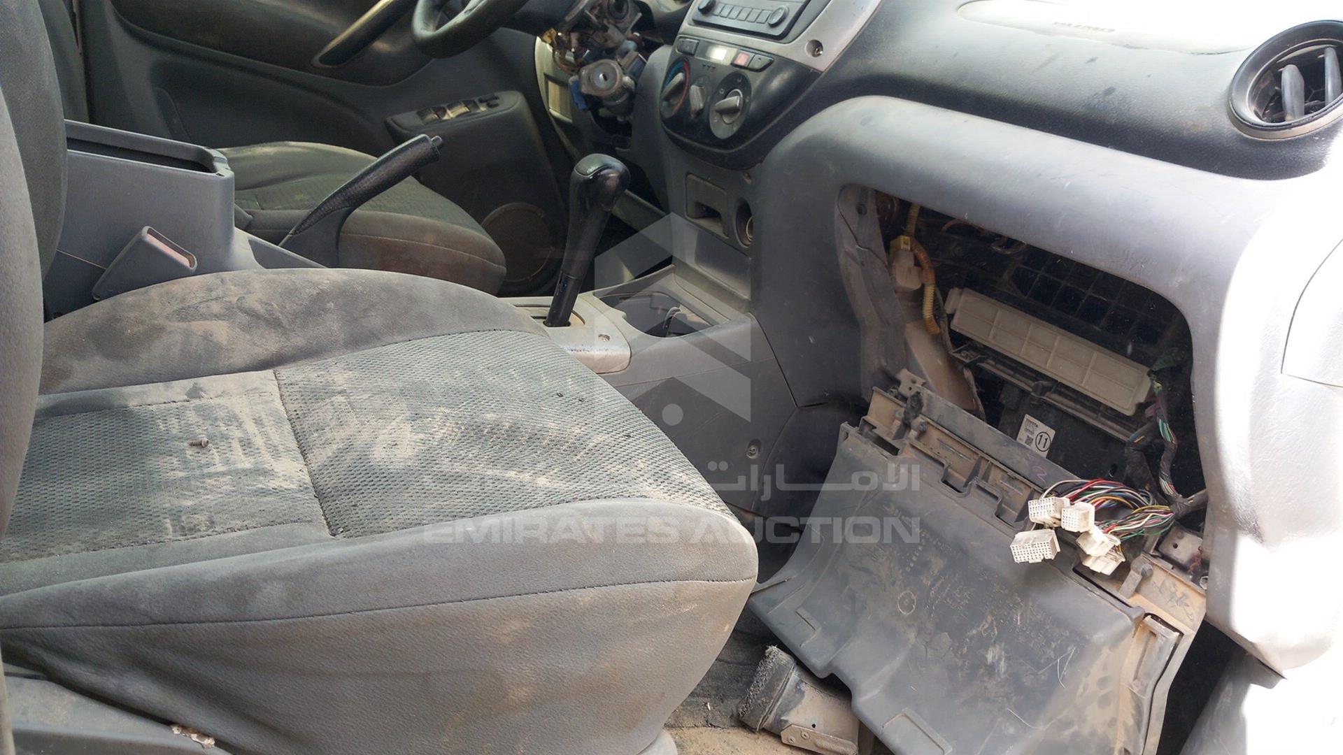 2001 TOYOTA RAV-4 VIN: JTEHH20V510111028