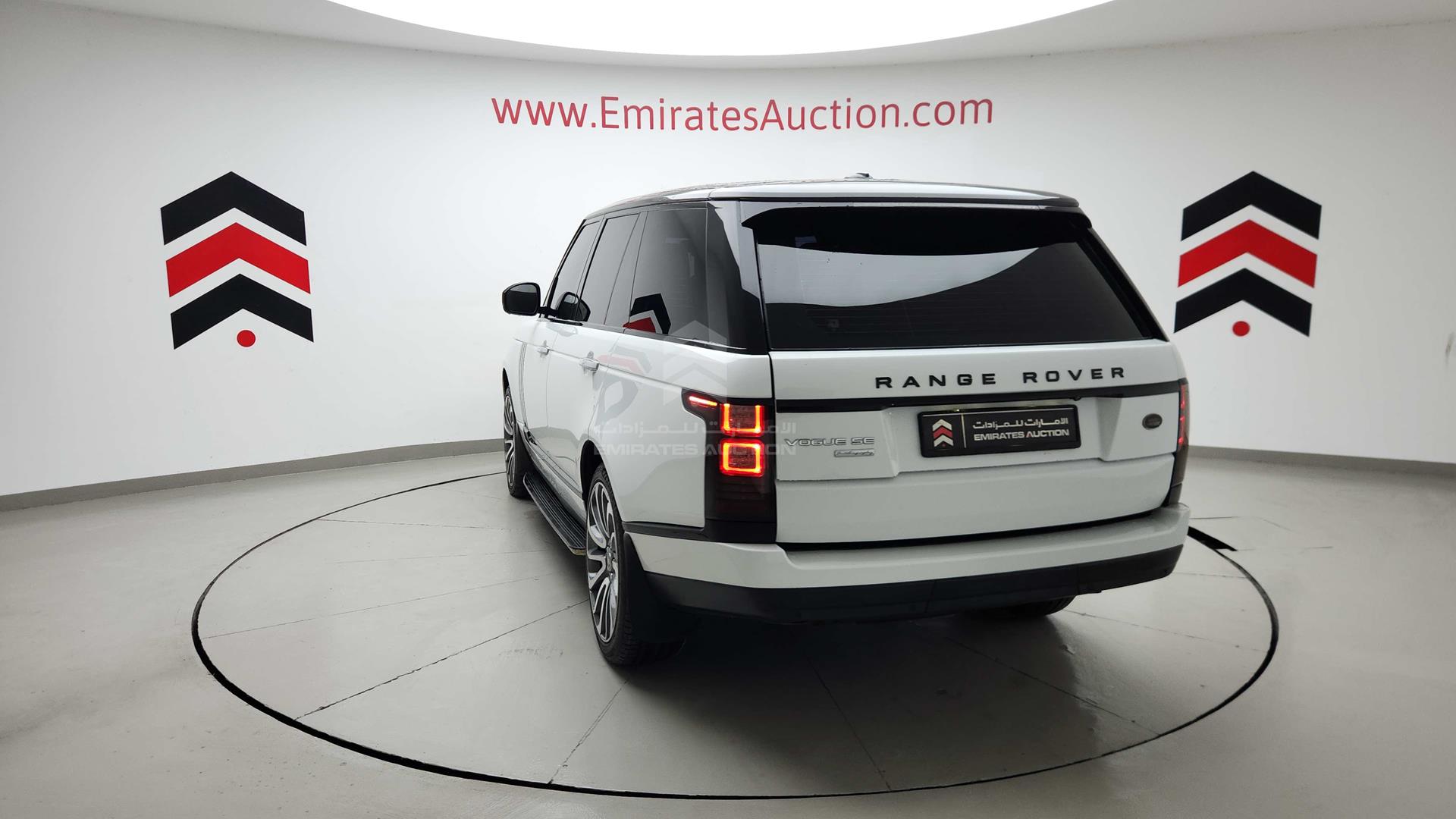 2014 RANGE ROVER VOGUE VIN: SALGA2EF8EA137587