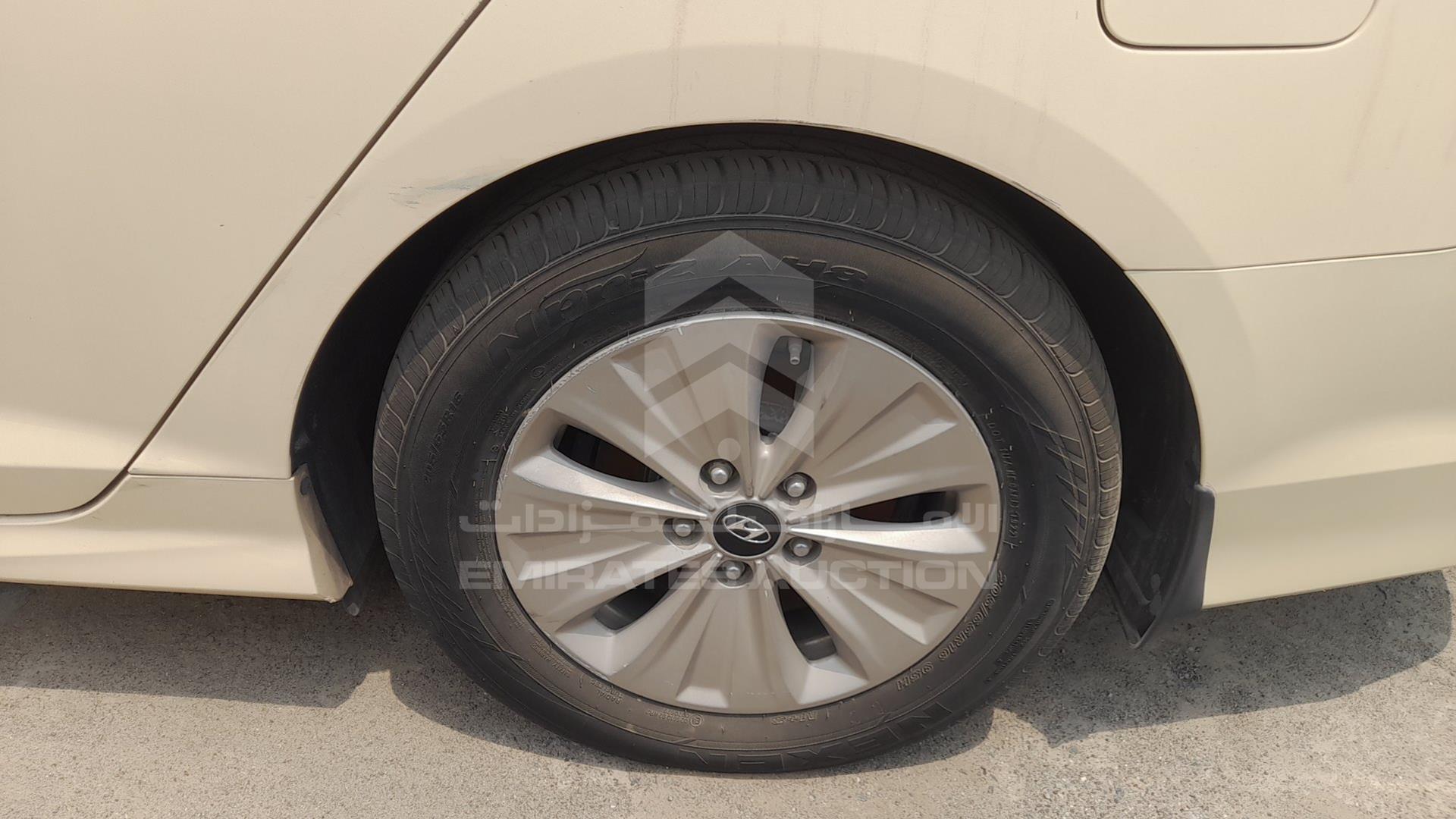 2018 HYUNDAI SONATA VIN: KMHE24131JA081968