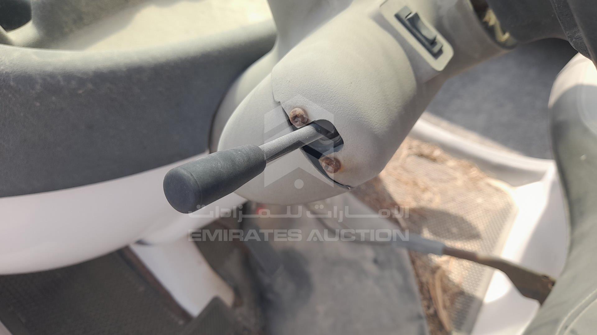 0 ELECTRIC VEHICLE --- VIN: 5ASGTHA40BF052987