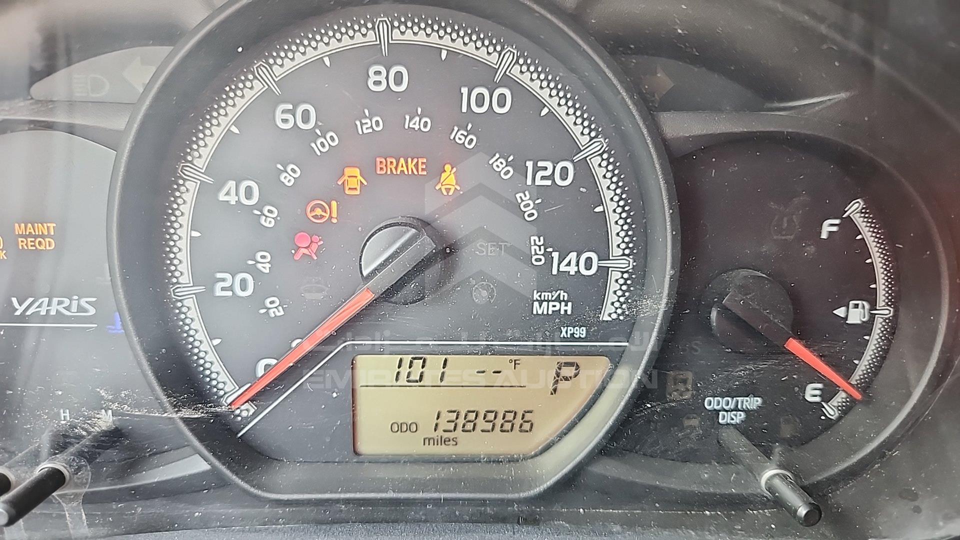 2015 TOYOTA YARIS VIN: VNKKTUD33FA028784