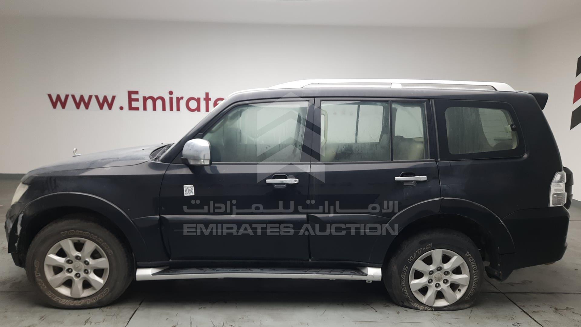 2011 MITSUBISHI PAJERO VIN: JMYLRV95WBJ709201