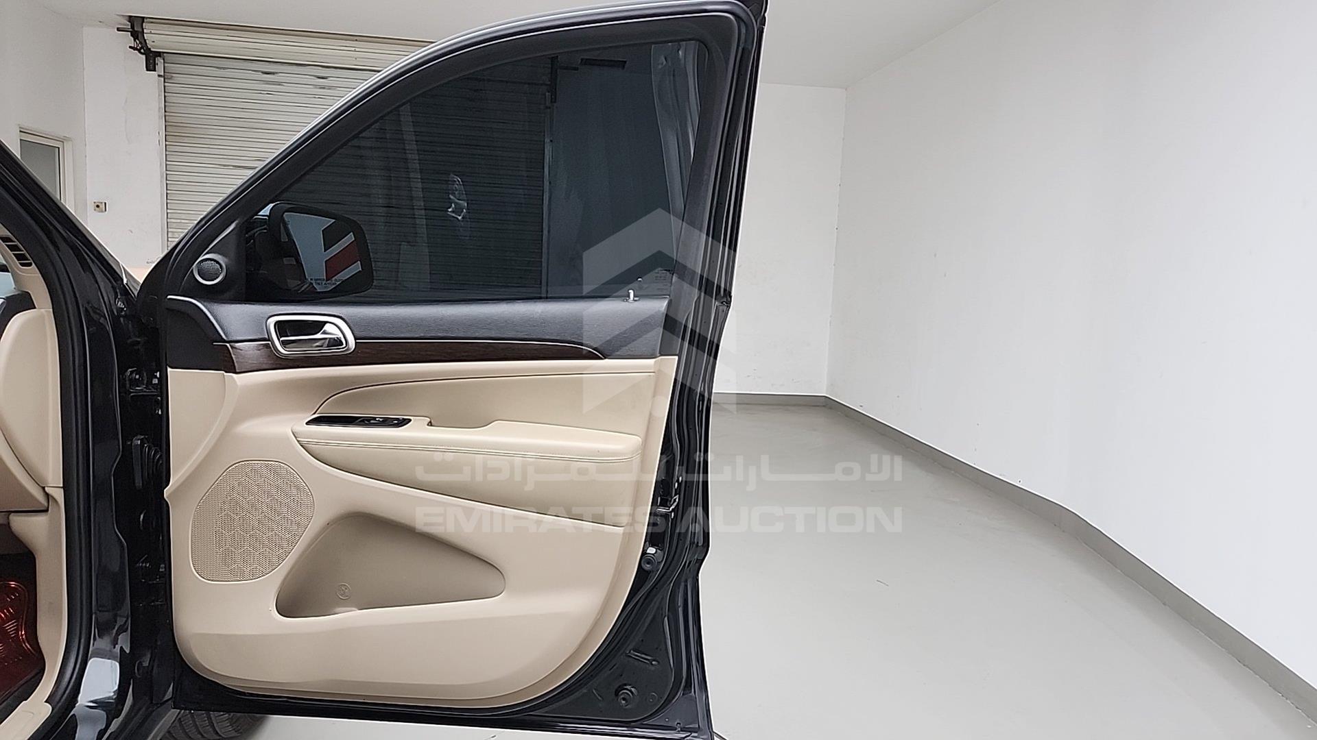 2015 JEEP CHEROKEE VIN: 1C4RJEAG5FC700472