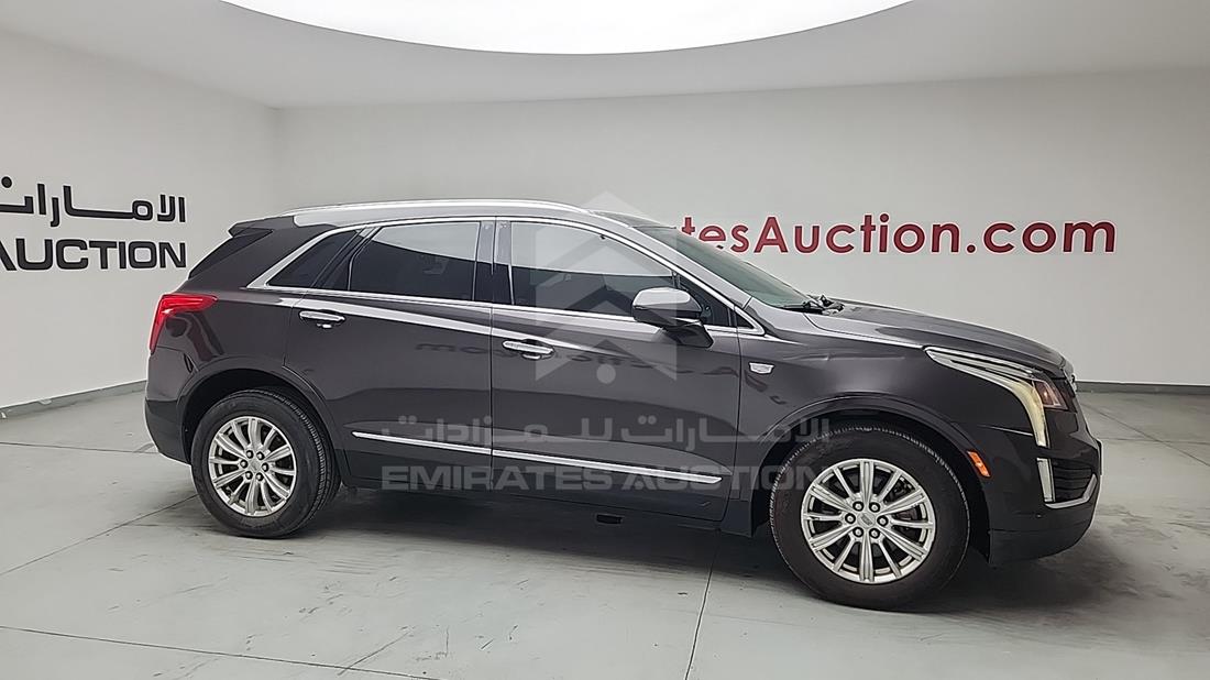 2017 Cadillac XT 5 — Front Right Angle — Photo 13