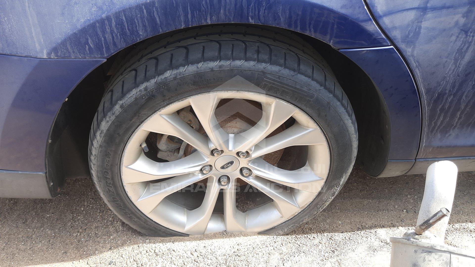 2013 FORD TAURUS VIN: 1FAHP2E83DG211429