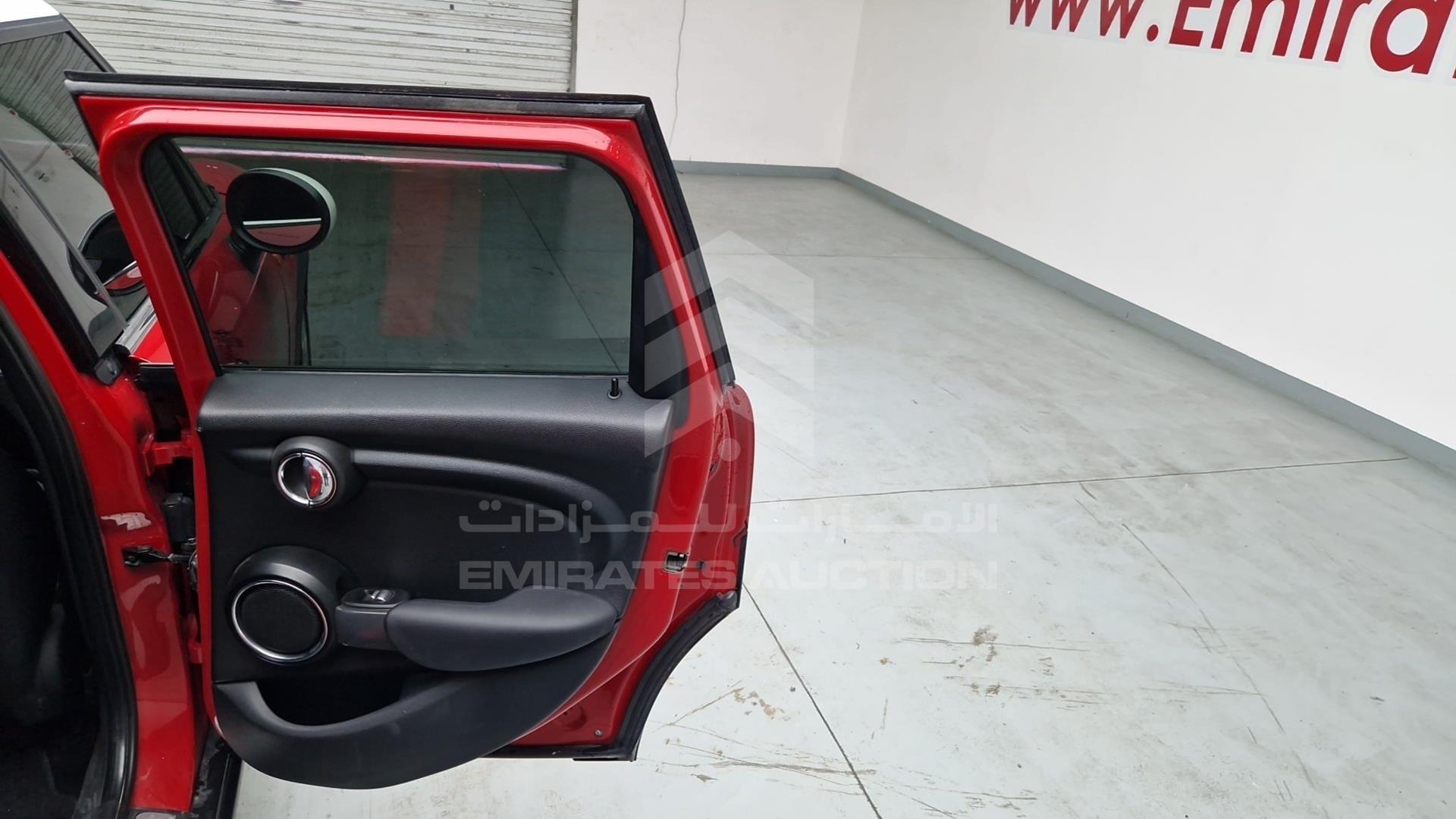 2019 MINI COOPER VIN: WMWXU7A09KTM90284