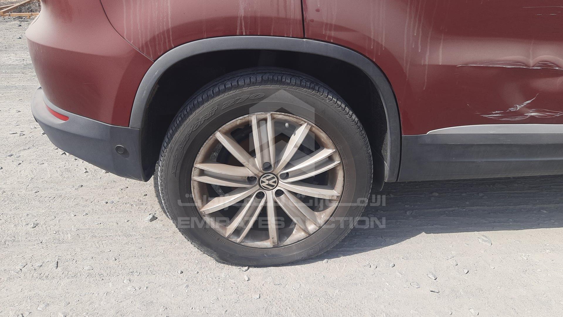 2012 VOLKSWAGEN TIGUAN VIN: WVGCE15NXCW045677