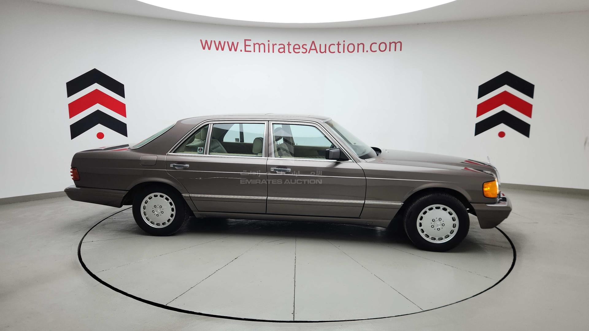 1991 MERCEDES SEL 560 VIN: WDBCA39E1MA592260