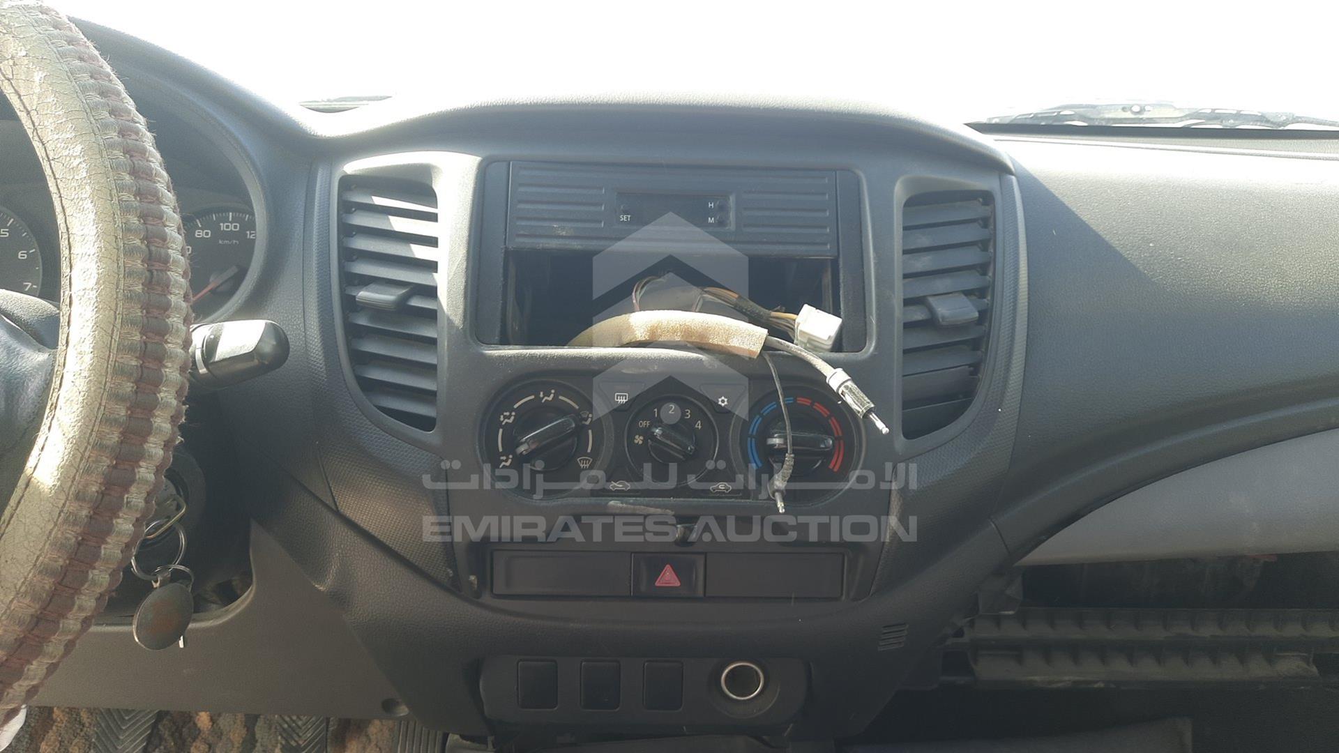 2016 MITSUBISHI L 200 VIN: MMBJNKJ40GH072520