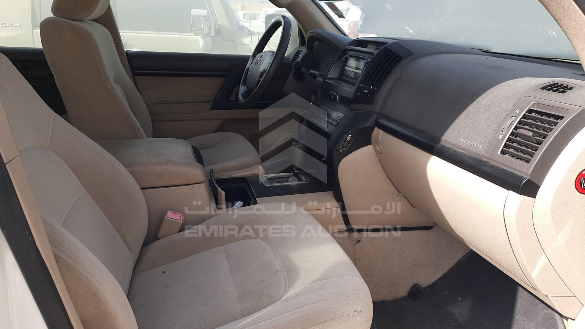 2014 TOYOTA LAND CRUISER VIN: JTMDU09J8E4094677