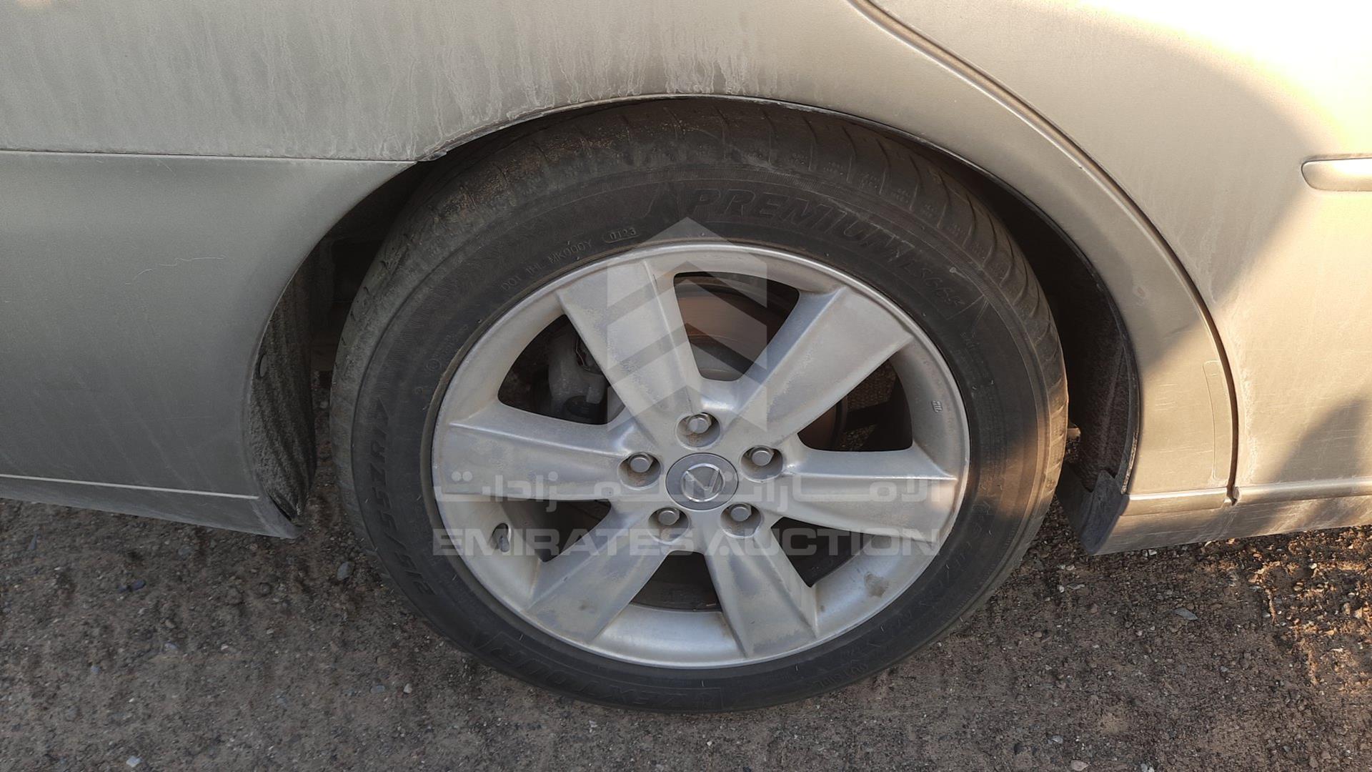 2005 LEXUS ES 330 VIN: JTHBA30G855141279