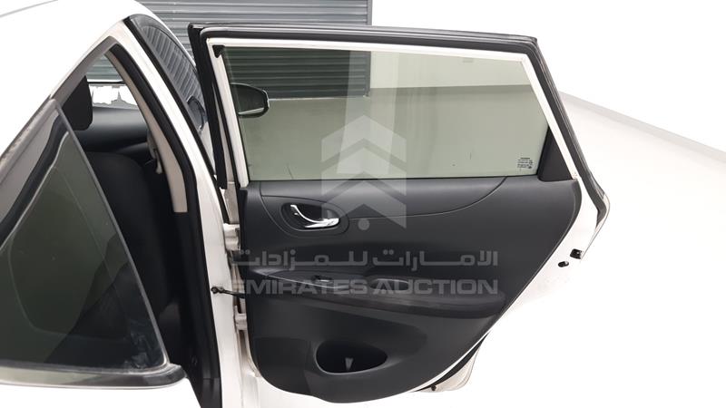 MNTBC2C93F6005567 Auction: EmiratesAuction Lot: 412005 MNTBC2C93F6005567 Nissan Tiida 2015 WHITE Photo 28