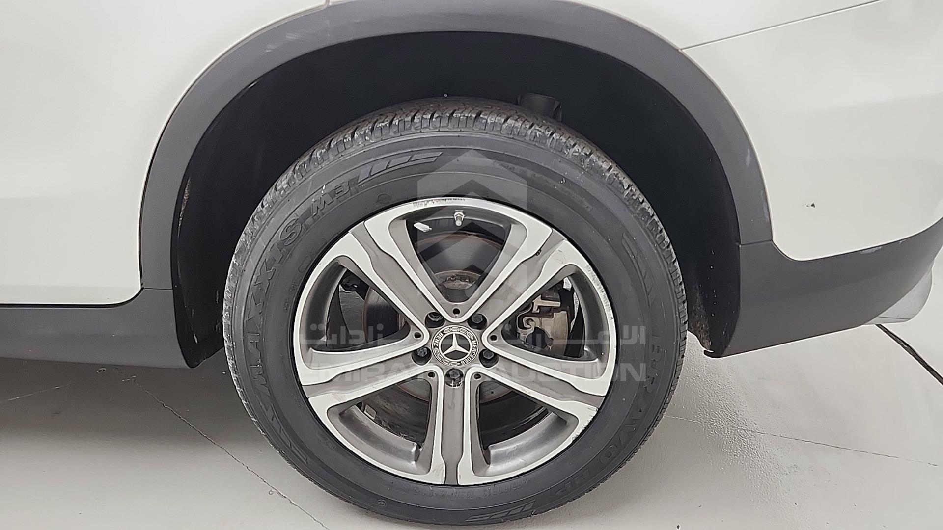 2017 MERCEDES GLC 300 VIN: WDC0G4JB8HF123616