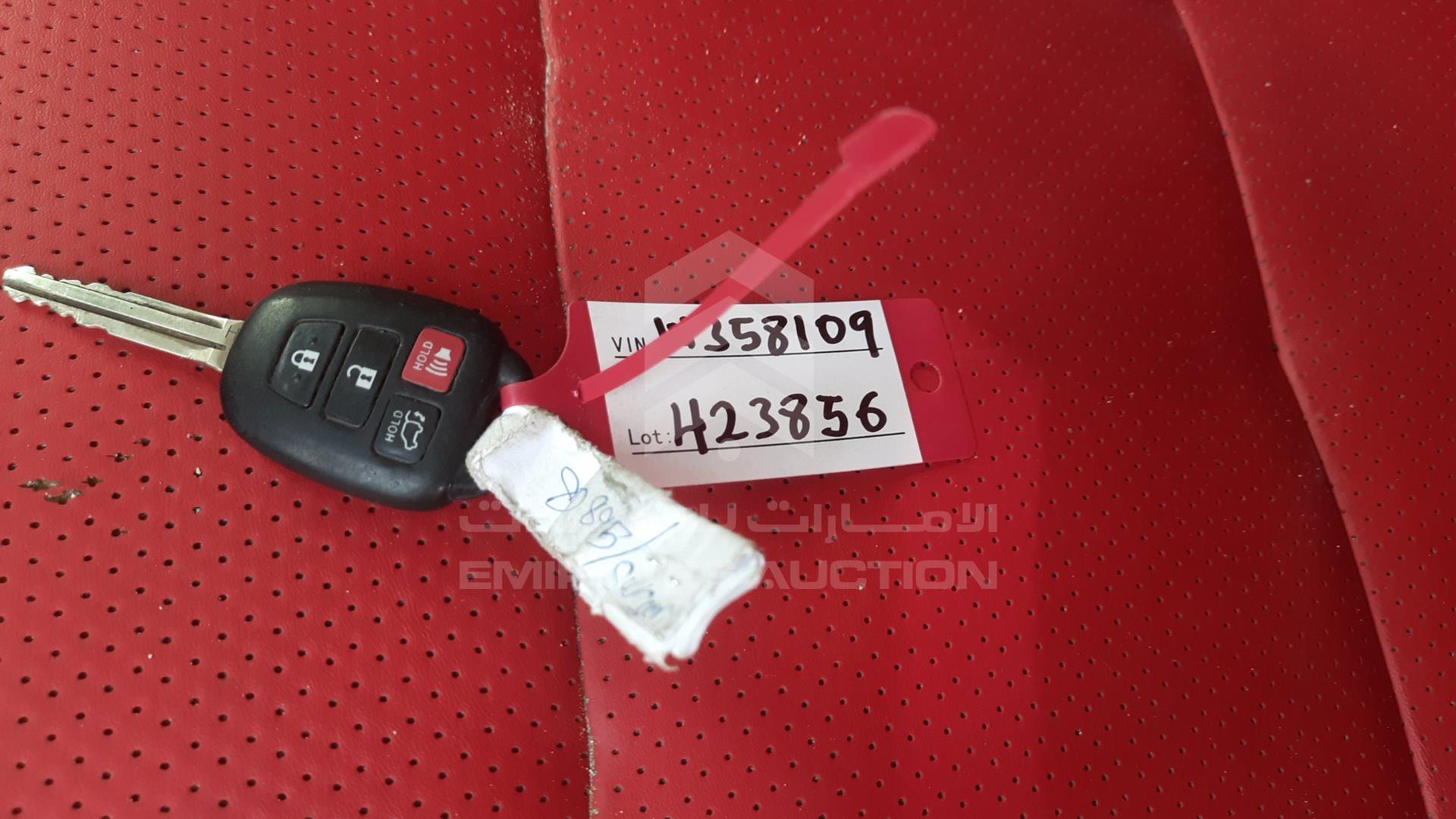 2015 TOYOTA RAV-4 VIN: 2T3RFREV8FW358109
