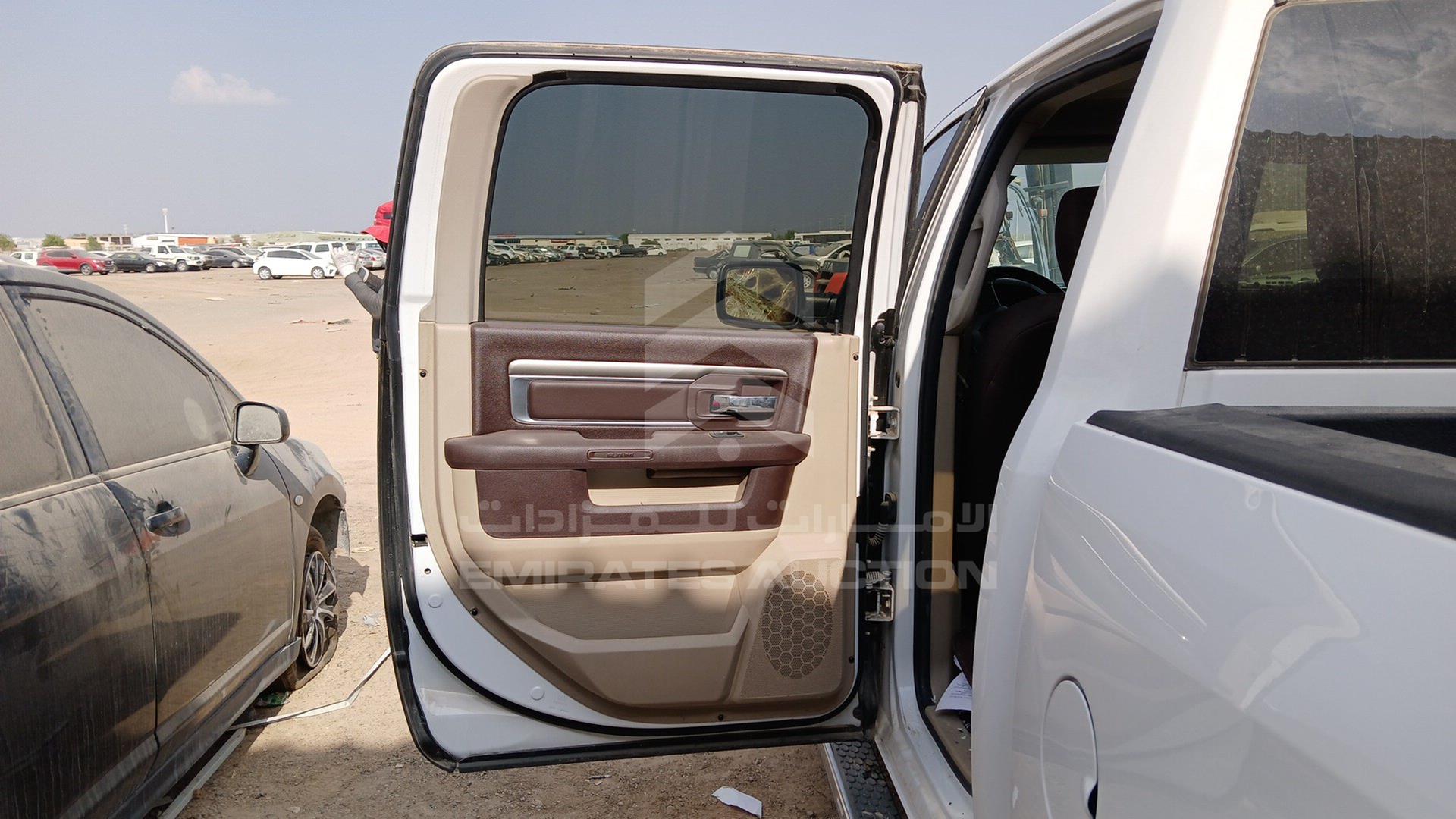 2015 DODGE RAM 1500 VIN: 1C6RR7LT2FS551871