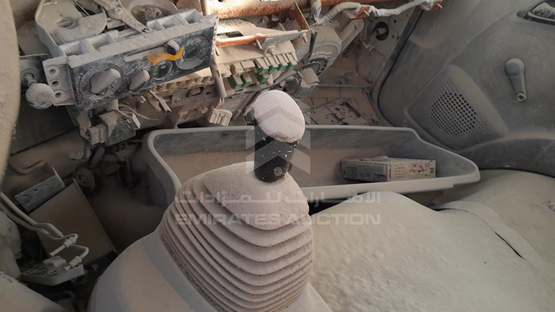 2015 Isuzu Pick up — Gear View — Photo 15