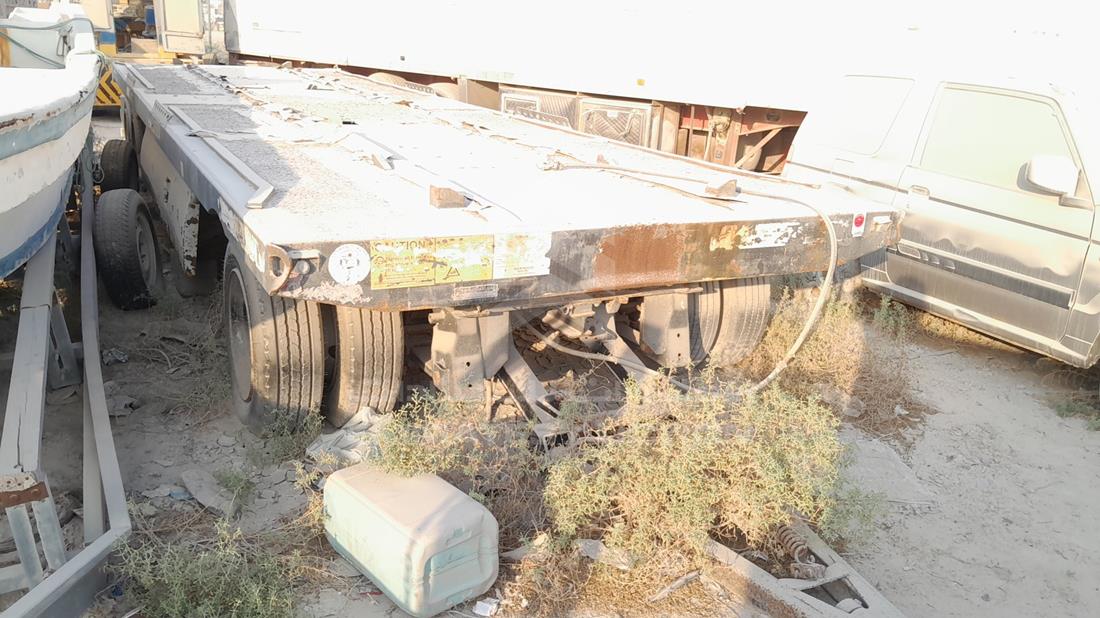 2013 Trailer — Front Right Angle — Photo 8