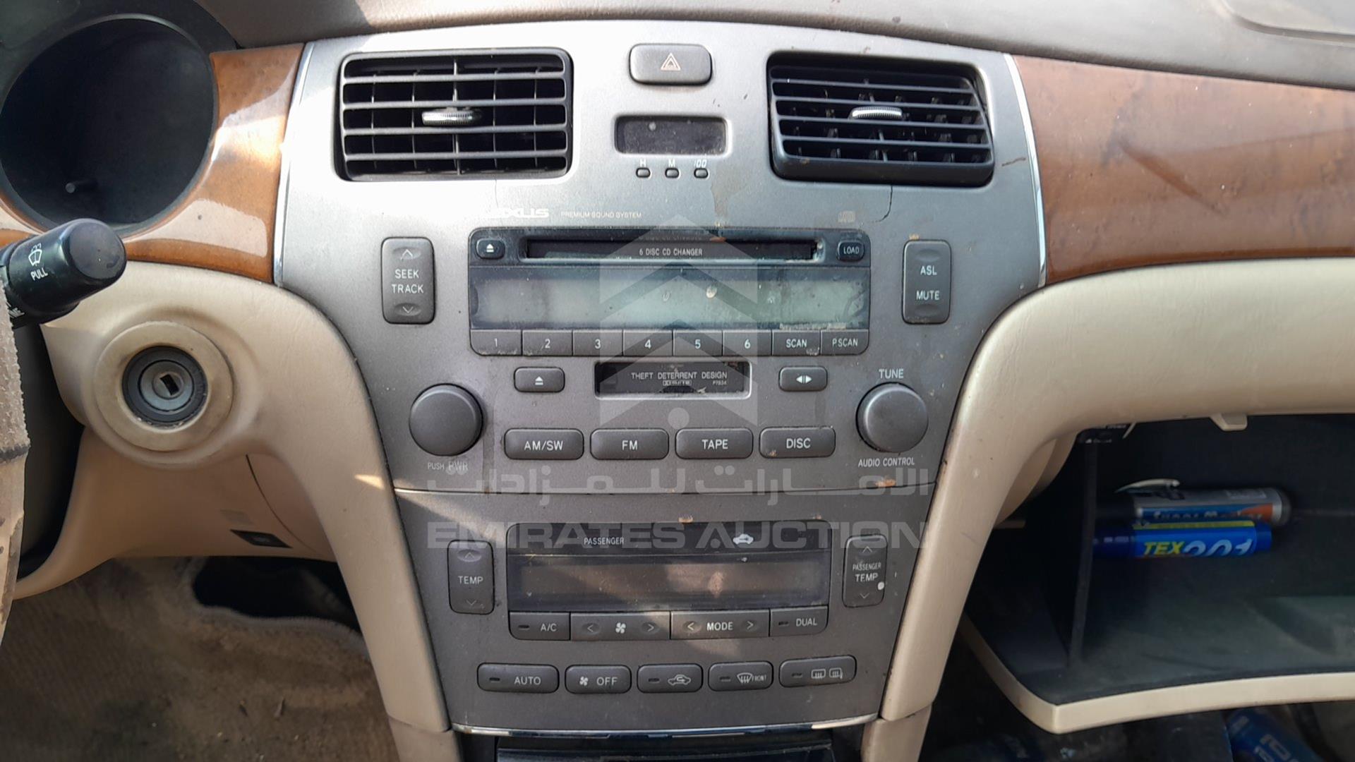 2006 LEXUS ES 300 VIN: JTHBF30GX66033832