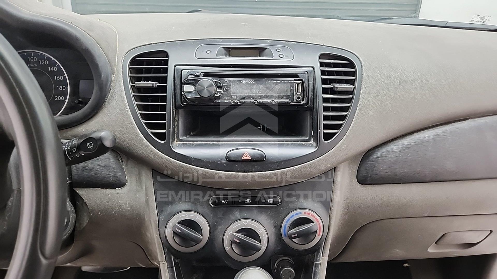 2015 HYUNDAI I10 VIN: MALAM51C9FM570463