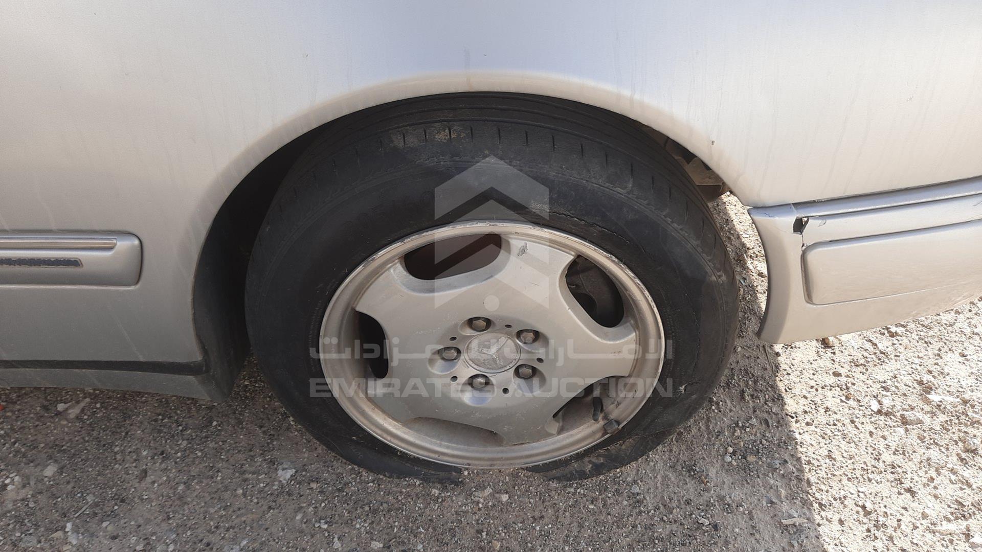 0 MERCEDES E 320 VIN: WDB2102651A540046