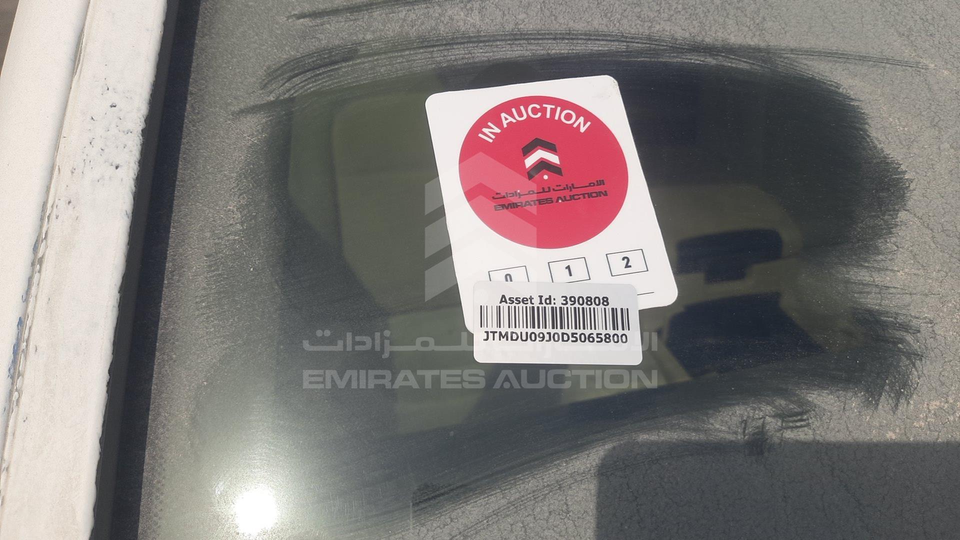 2013 TOYOTA LAND CRUISER VIN: JTMDU09J0D5065800