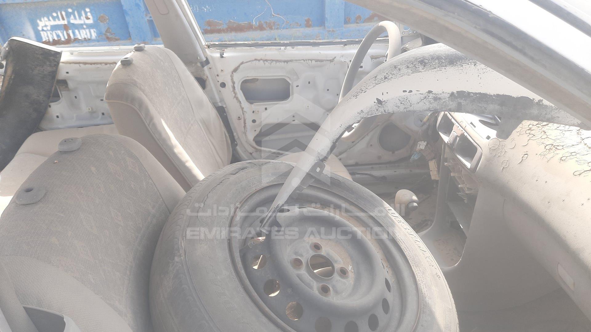 0 TOYOTA --- VIN: JTB53AEB2X0003264