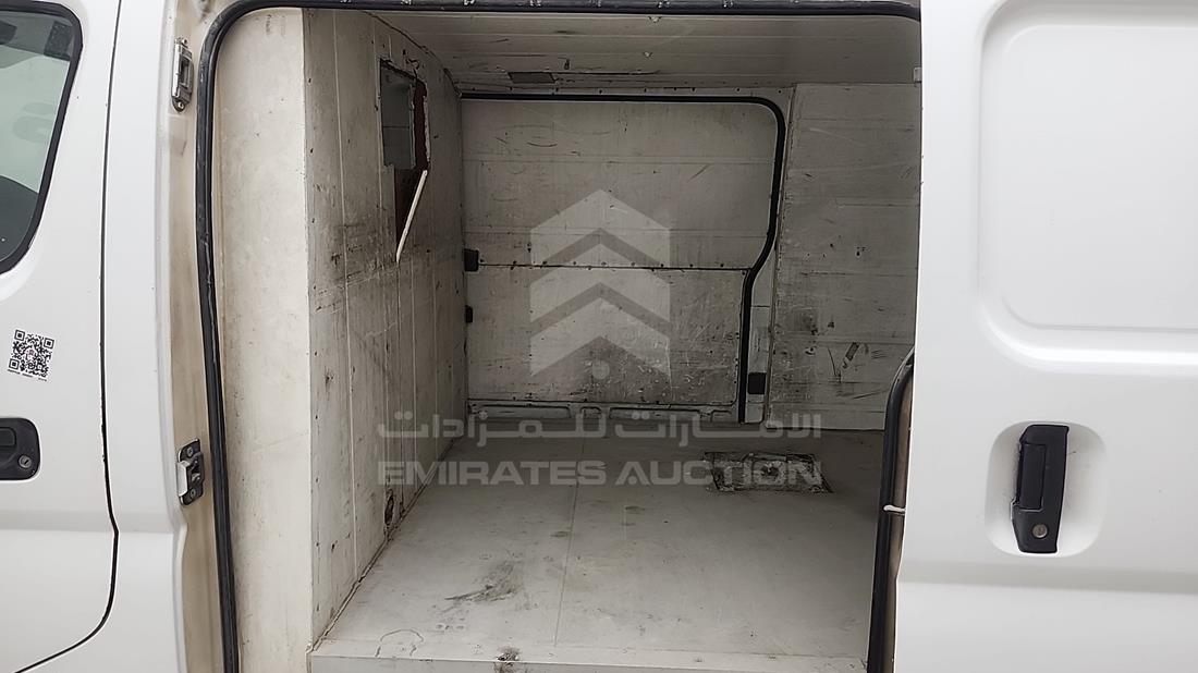 2005 Nissan Urvan — Rear Left Passenger View — Photo 14