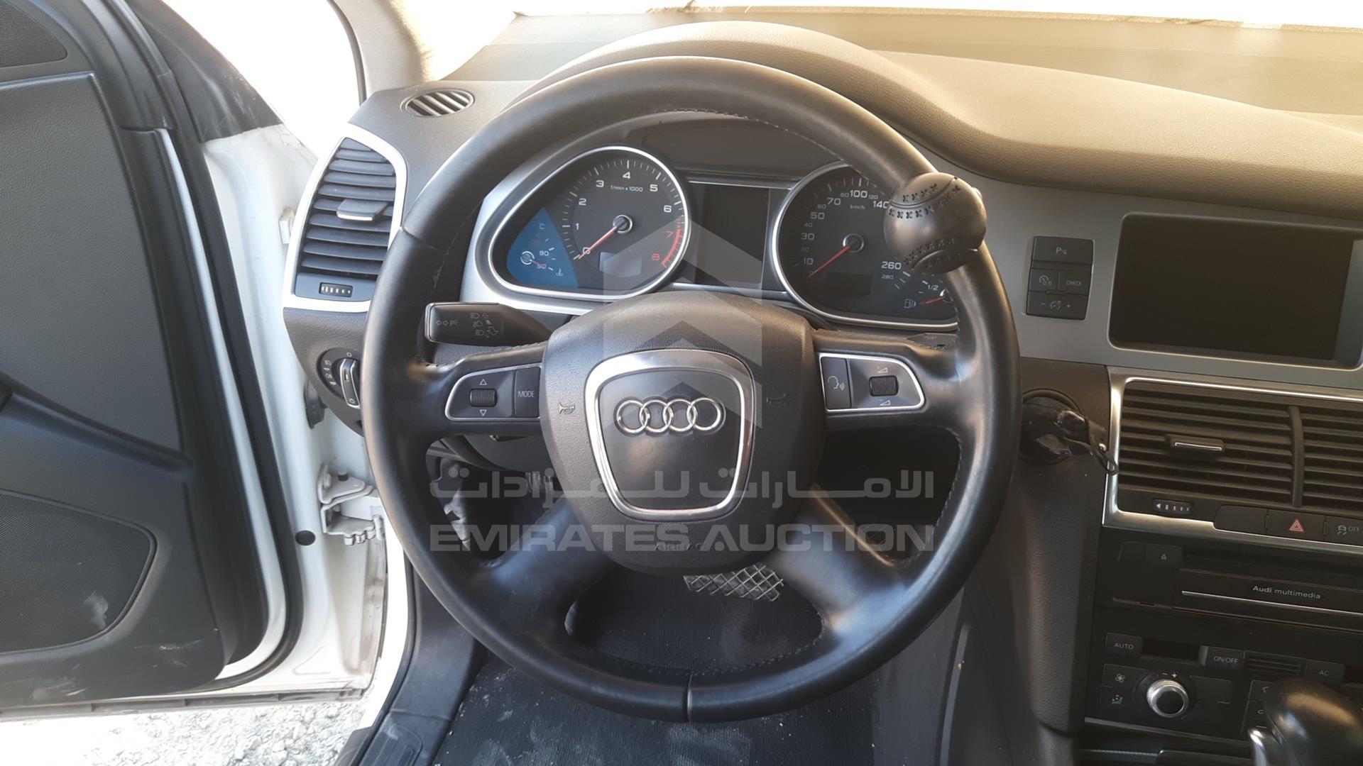 2011 AUDI Q7 VIN: WAUAGD4LXBD002021