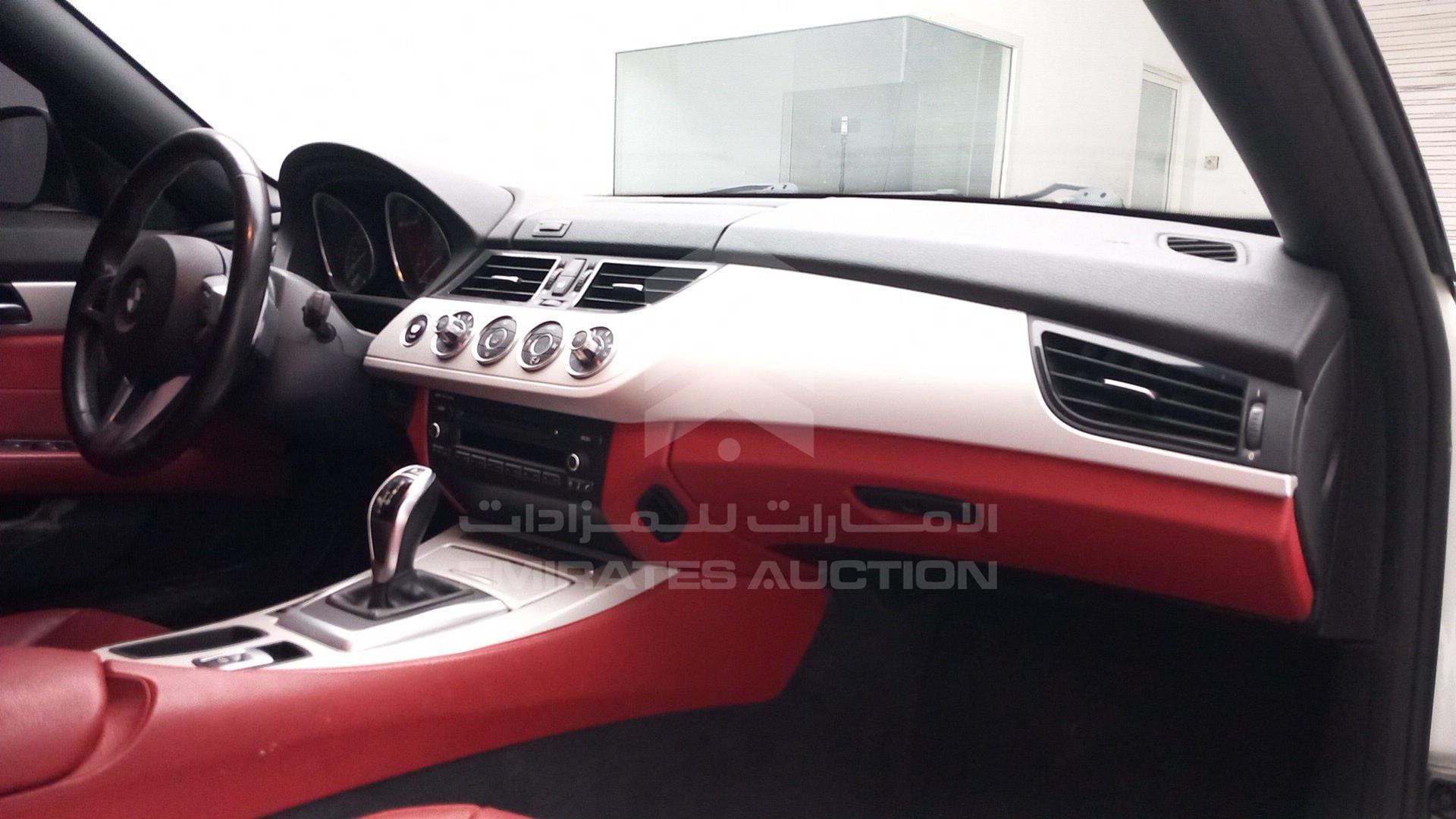 2015 BMW Z4 VIN: WBALL1103FJ664642